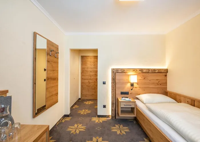 Weningeralm 3* אוברטאורן